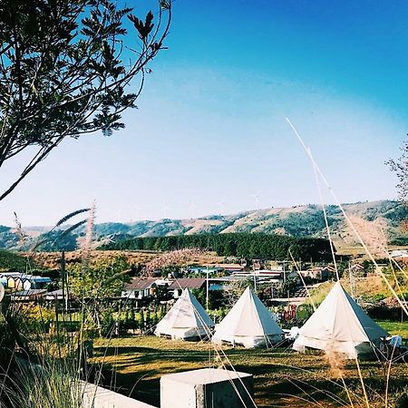 Kondee Cino Cafe & Glamping Hotel Khao Kho Exterior photo