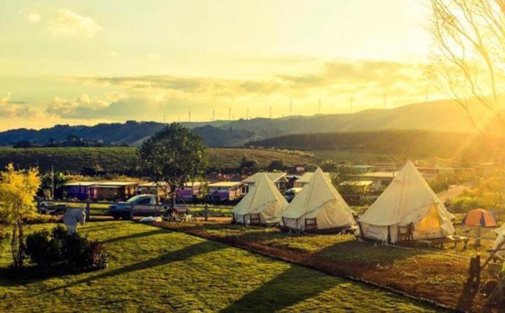 Kondee Cino Cafe & Glamping Hotel Khao Kho Exterior photo