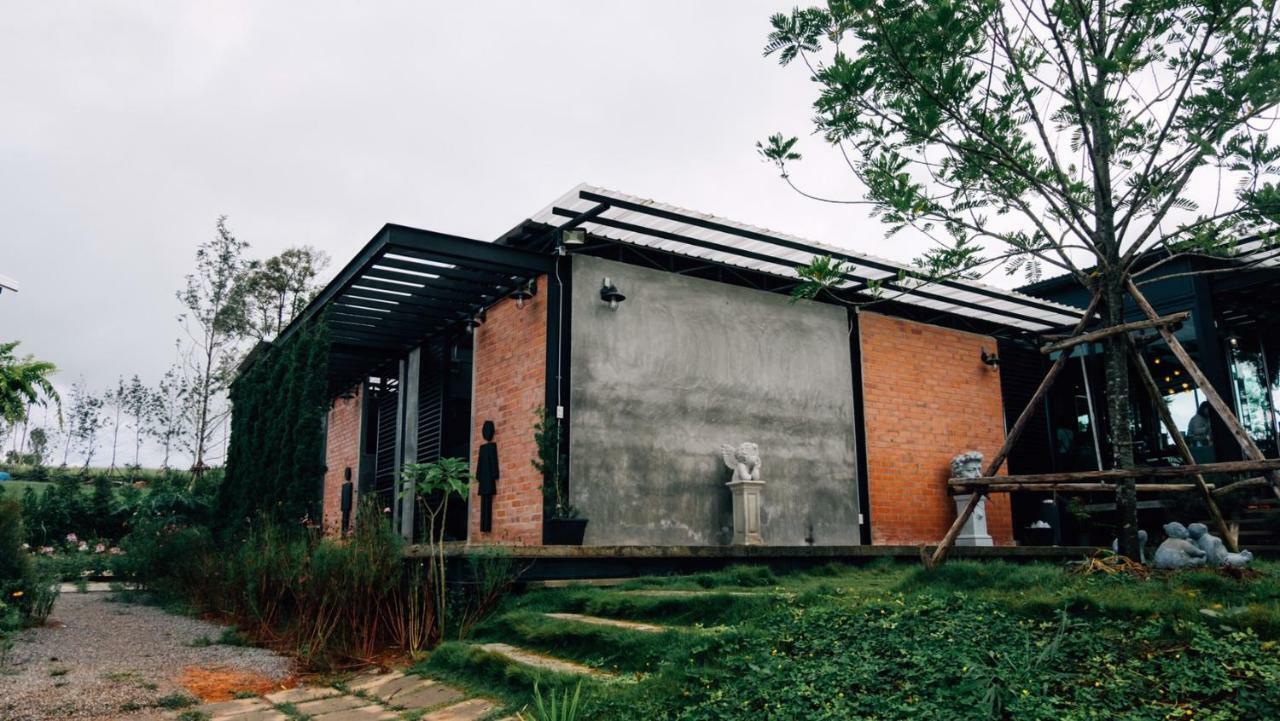 Kondee Cino Cafe & Glamping Hotel Khao Kho Exterior photo