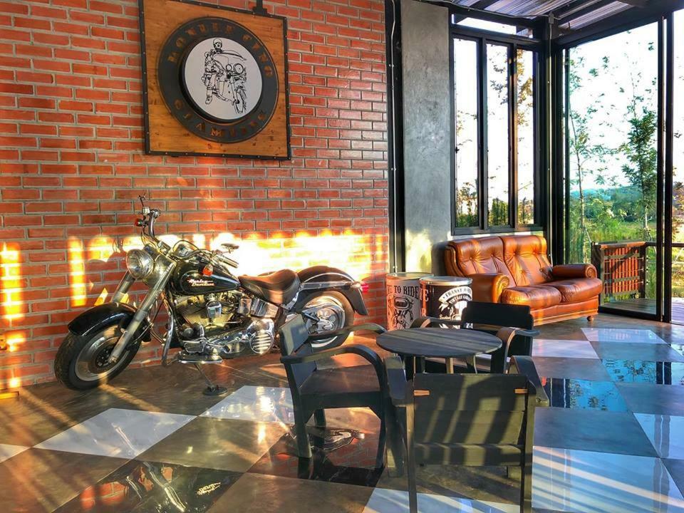 Kondee Cino Cafe & Glamping Hotel Khao Kho Exterior photo